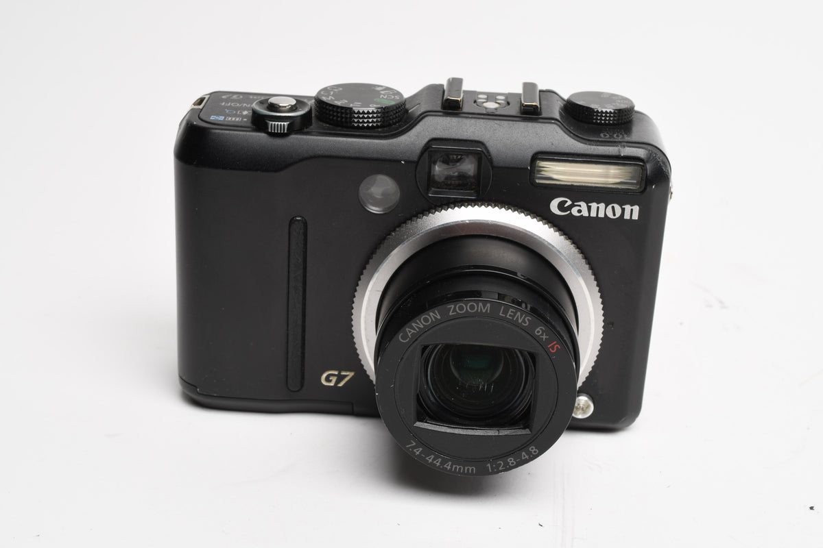 Canon PowerShot G7 10MP Digital Point&Shoot w/Strap, Batt, Charger