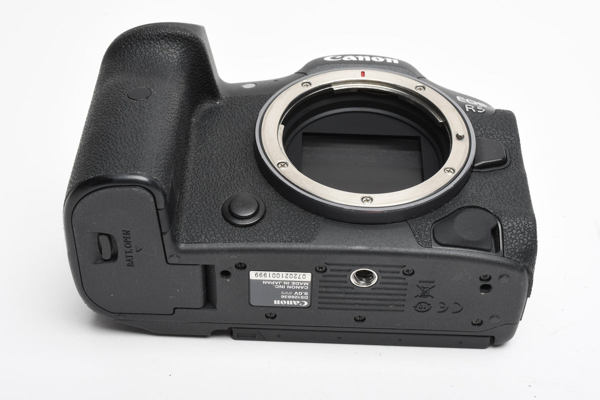 Canon EOS R5 Mirrorless Camera Body, Boxed, USA, <7000 Acts!, Great