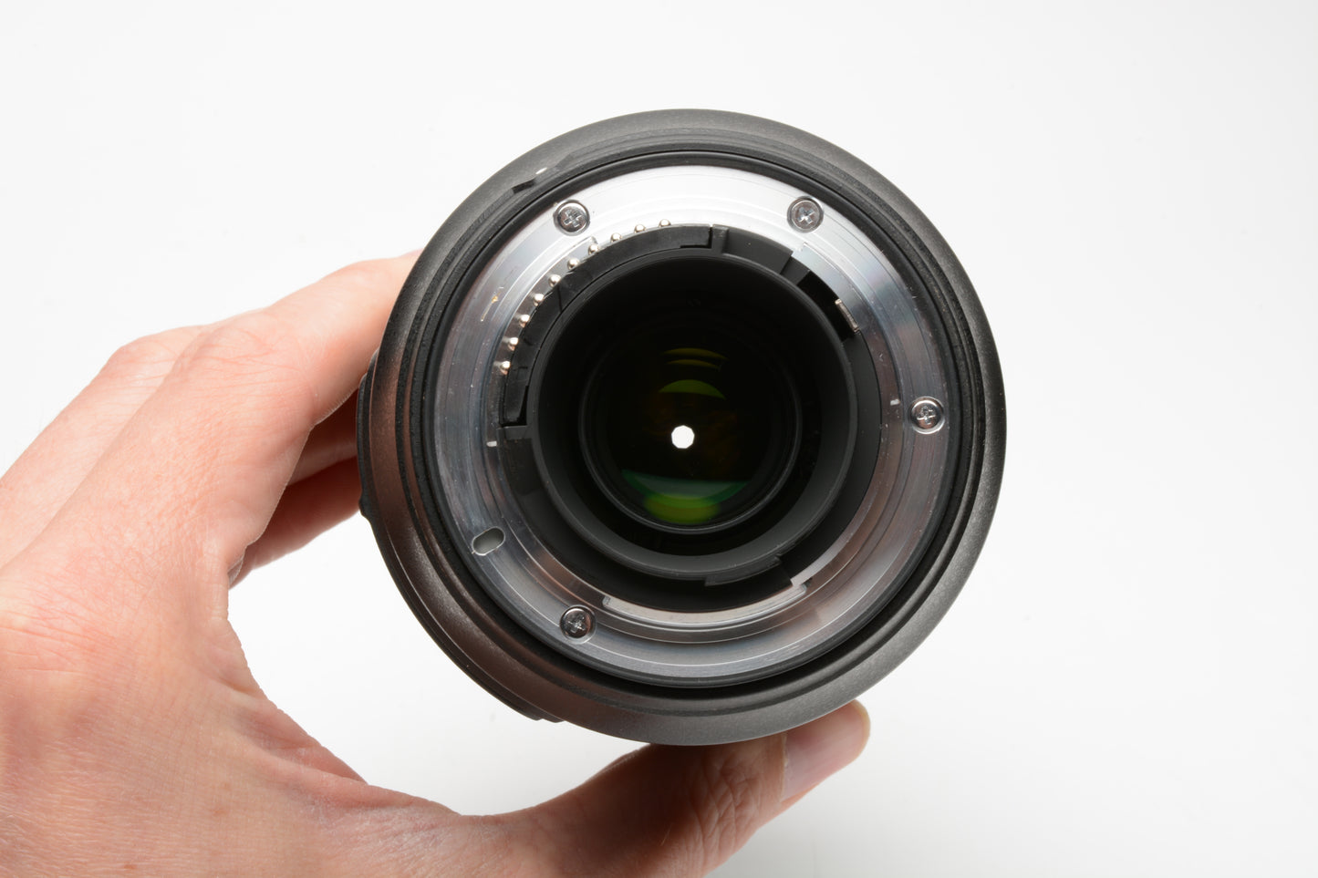 Nikon AF-S Nikkor 70-300mm f4.5-5.6G ED VR zoom lens, caps, pouch, Great!