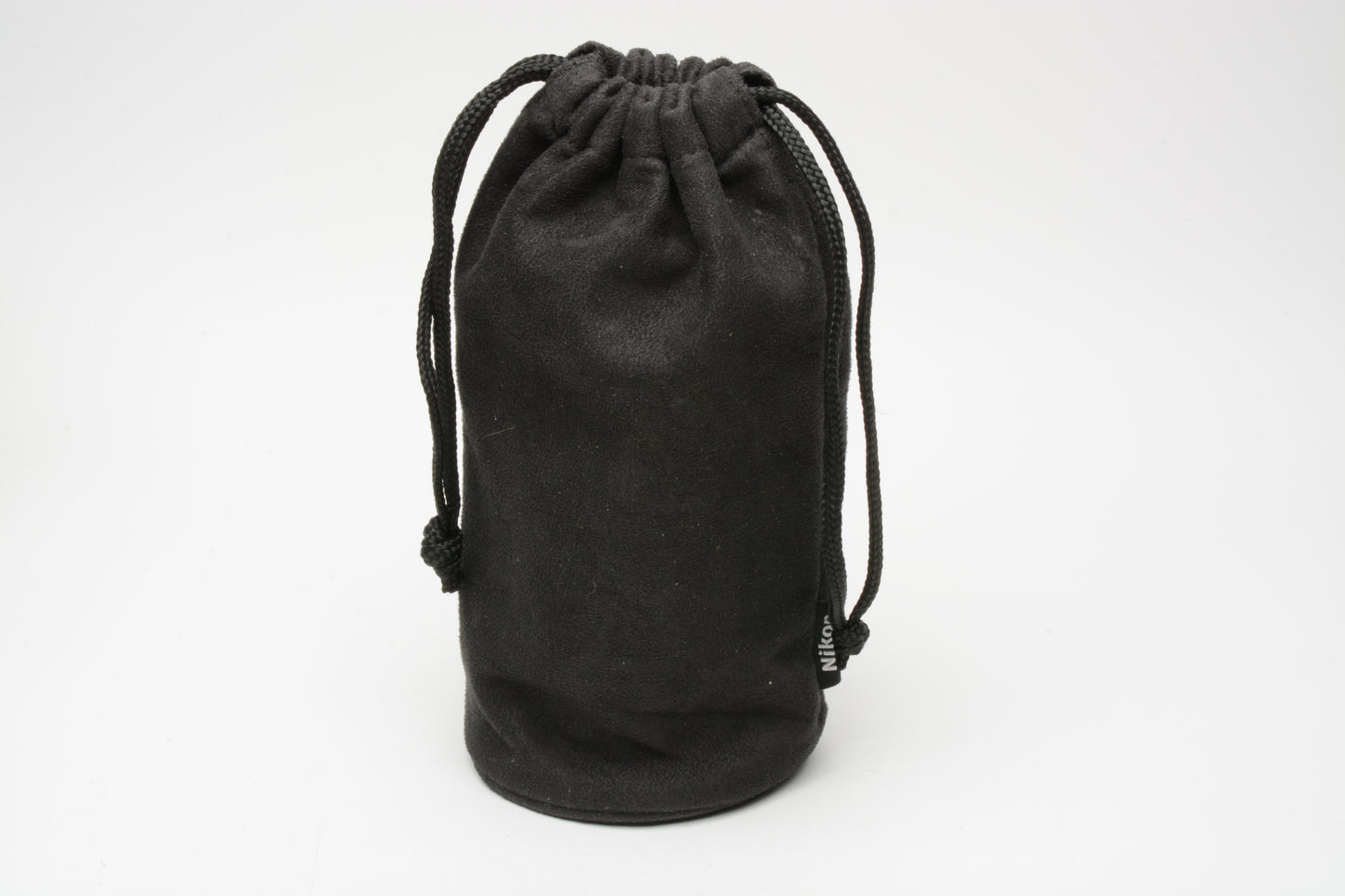 Nikon AF-S Nikkor 70-300mm f4.5-5.6G ED VR zoom lens, caps, pouch, Great!