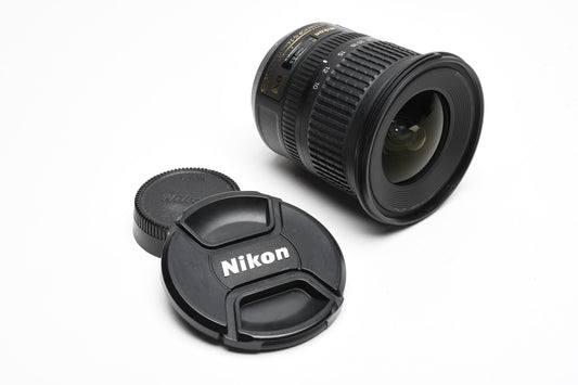 Nikon AF-S Nikkor 10-24mm f3.5-4.5G ED DX IF Aspherical, Clean