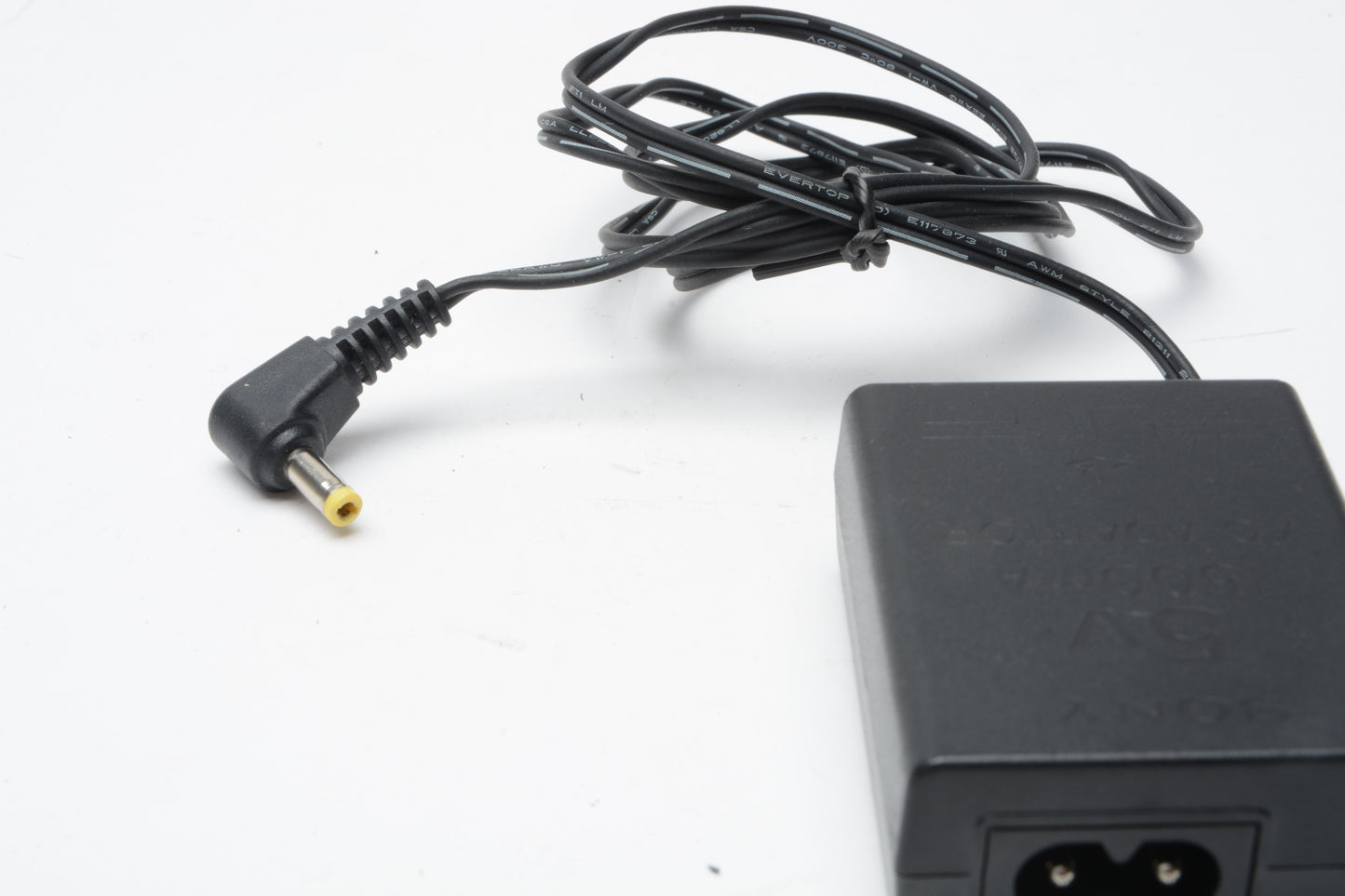 Sony PSP-380 AC adapter / power supply w/ power cable (5V, 1500mA)