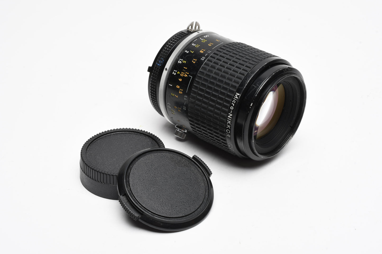 Nikon Micro-Nikkor 105mm F2.8 AIS mount, sharp, caps, *Read