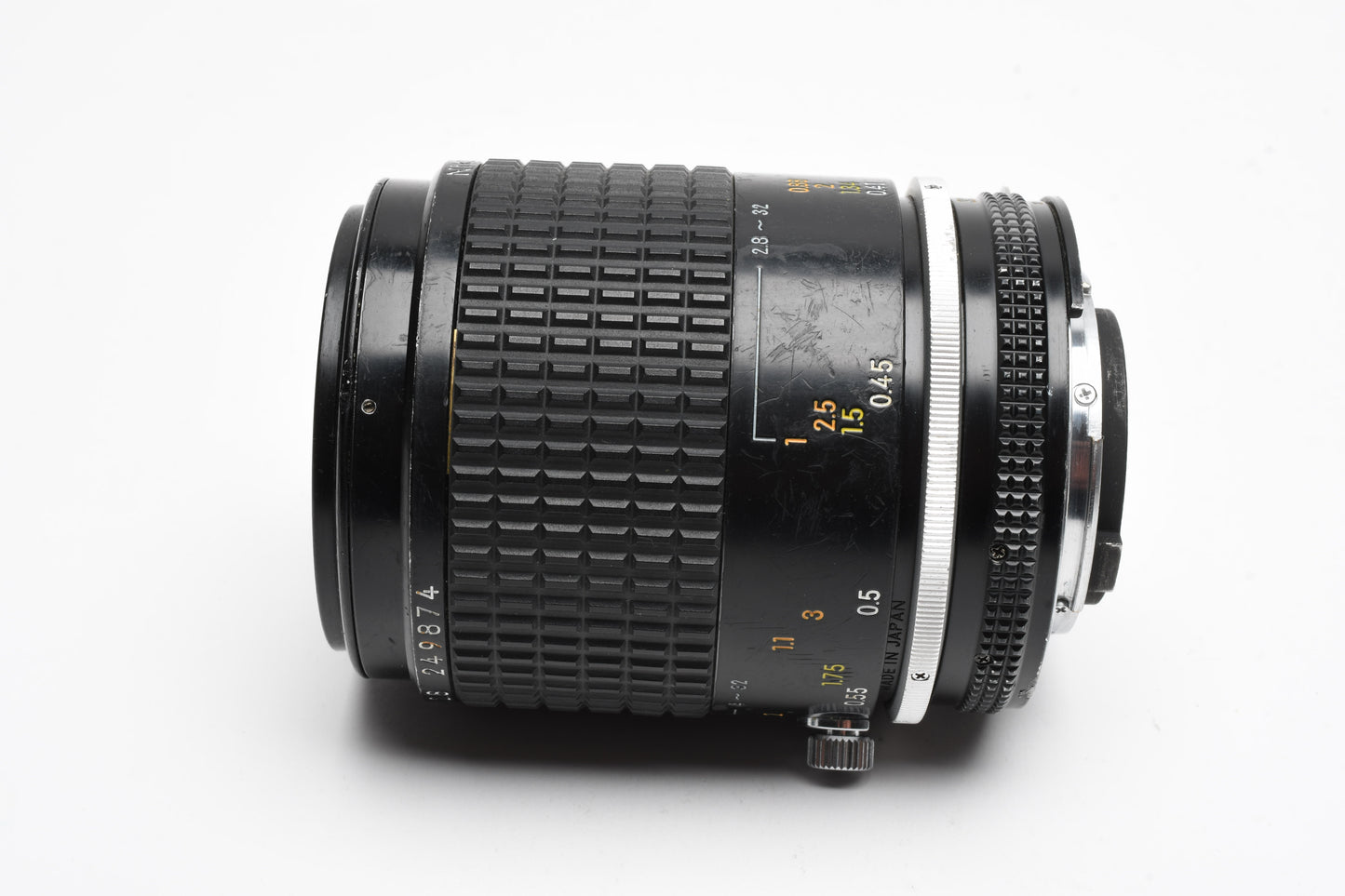 Nikon Micro-Nikkor 105mm F2.8 AIS mount, sharp, caps, *Read