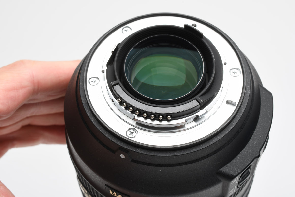 Nikon AF-S Nikkor 24-120mm f4G ED VR N zoom lens, Hood, Caps, Mint-