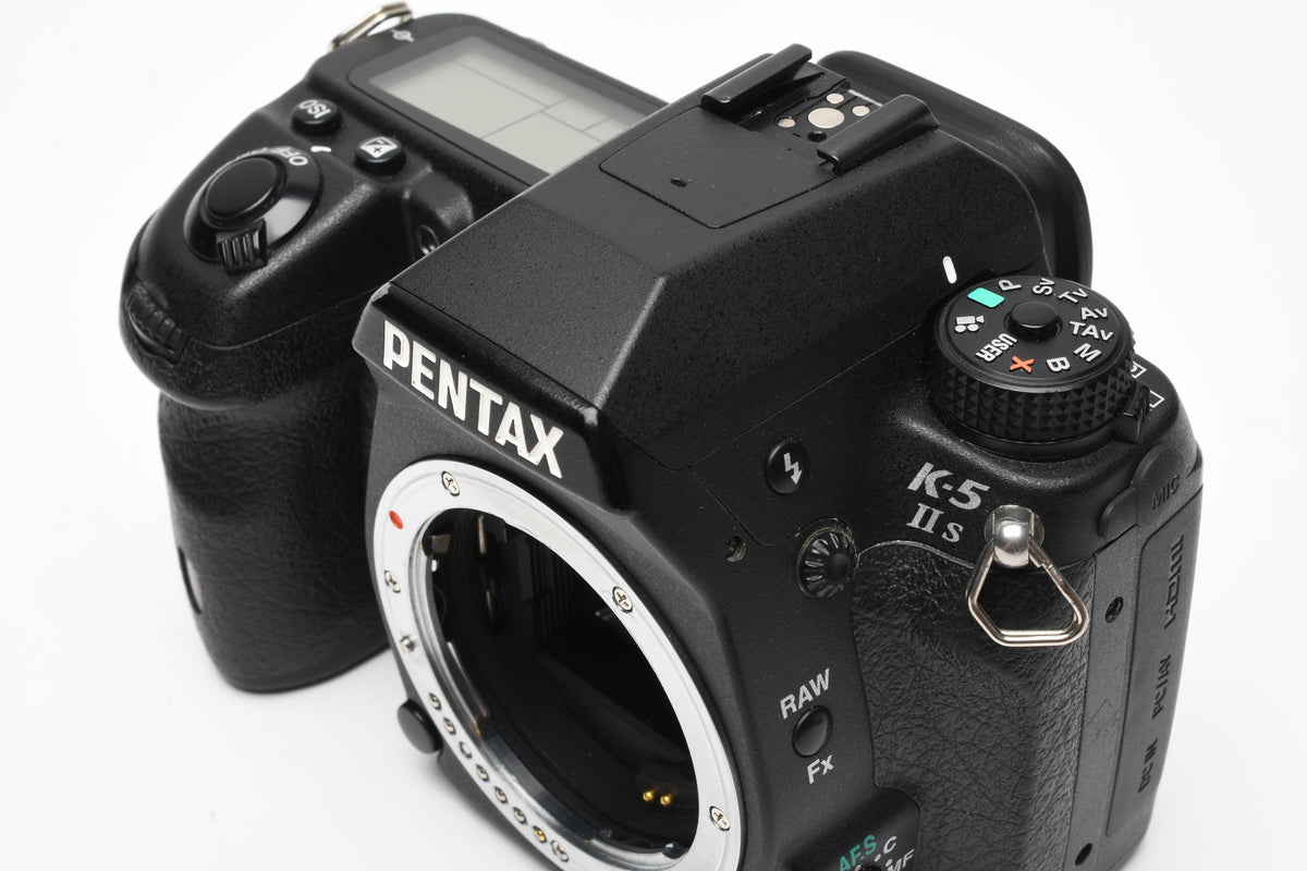 Pentax K5 II DSLR Body, 143K Acts, Batt, charger, Tested, Great!