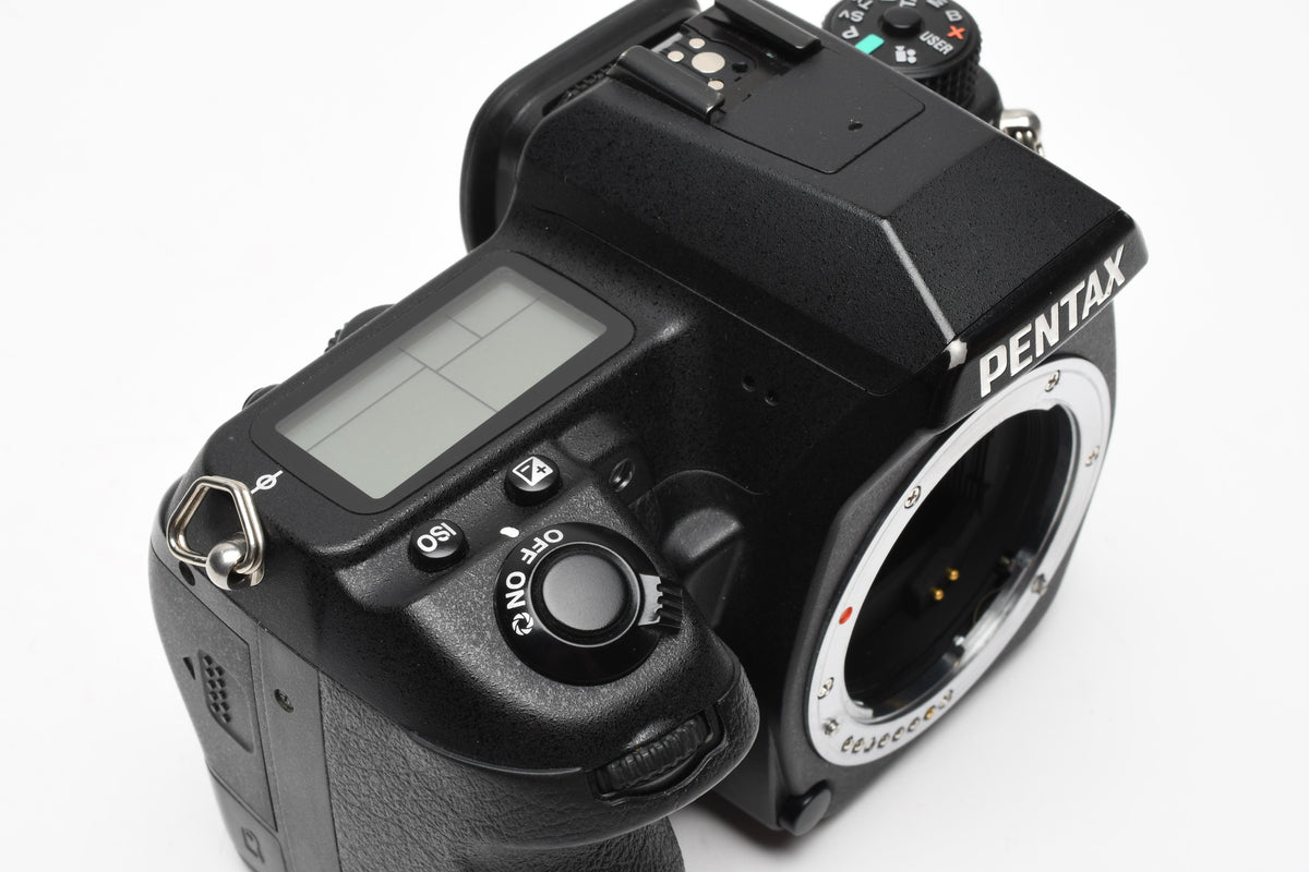 Pentax K5 II DSLR Body, 143K Acts, Batt, charger, Tested, Great!