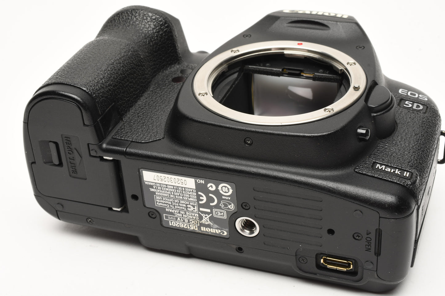 Canon EOS 5D Mark II DSLR Body, batt, Charger, strap, 129K Acts, Clean