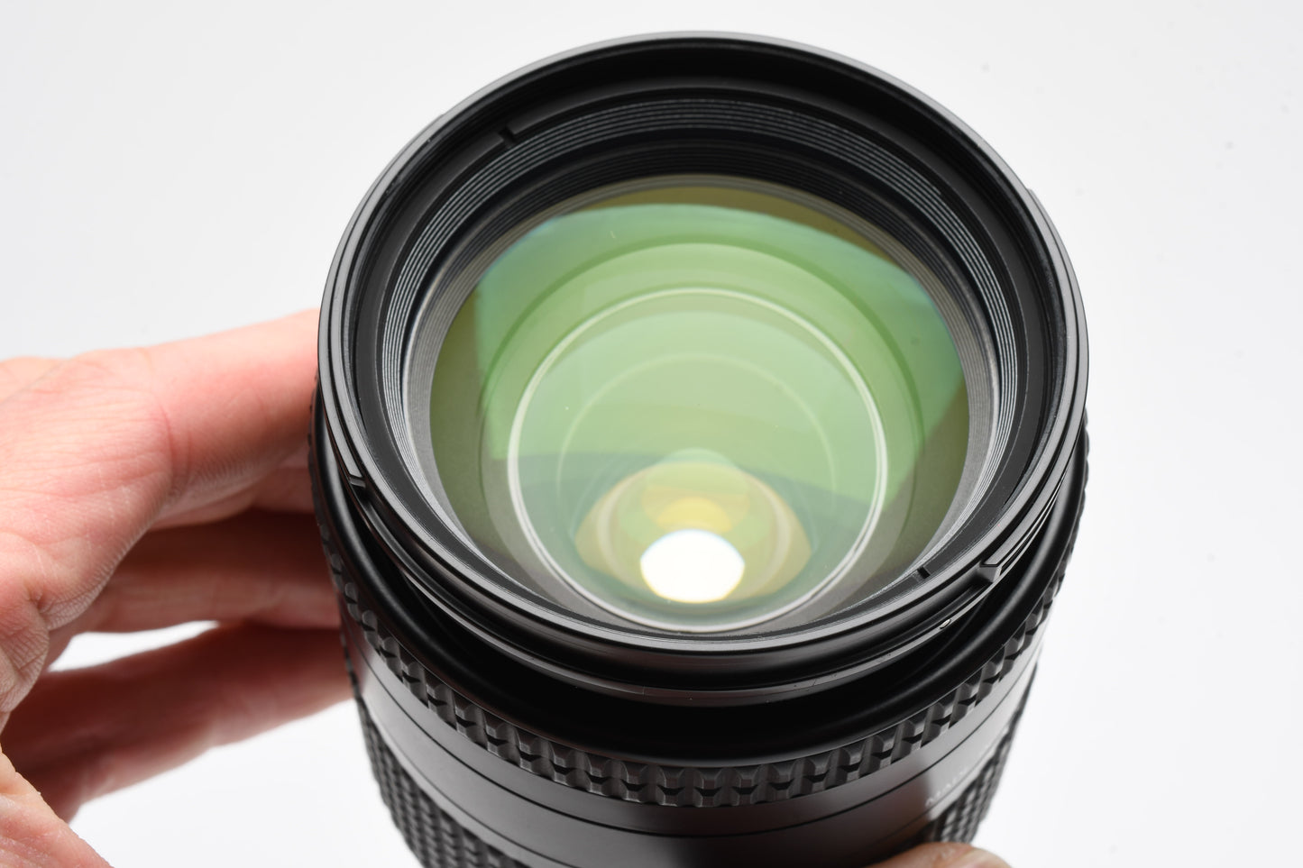 Nikon AF Nikkor 28-105mm f3.5-4.5D macro zoom lens, Caps + UV