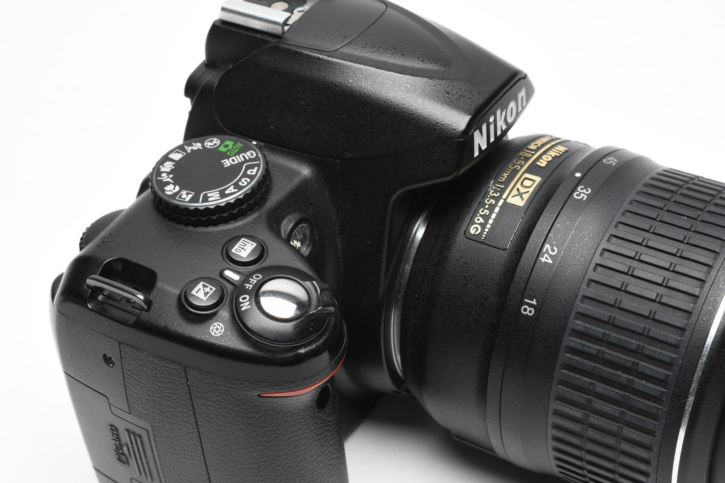 Nikon D3000 DSLR w/AFS 18-55mm f3.5-5.6G VR, batt+charger+books, Great!