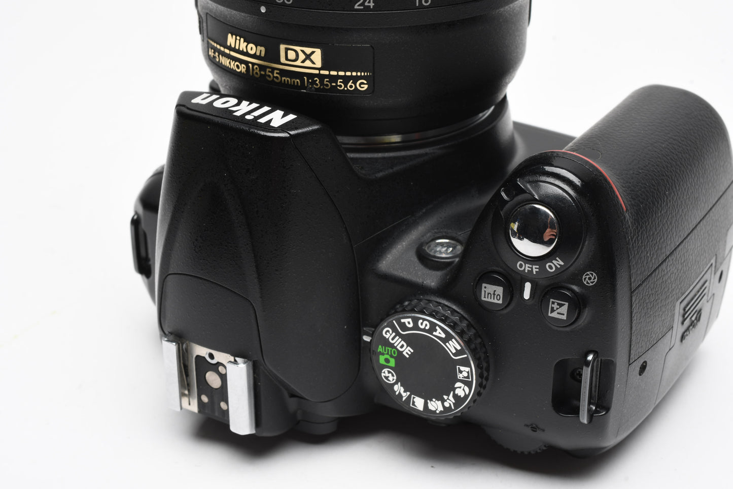 Nikon D3000 DSLR w/AFS 18-55mm f3.5-5.6G VR, batt+charger+books, Great!