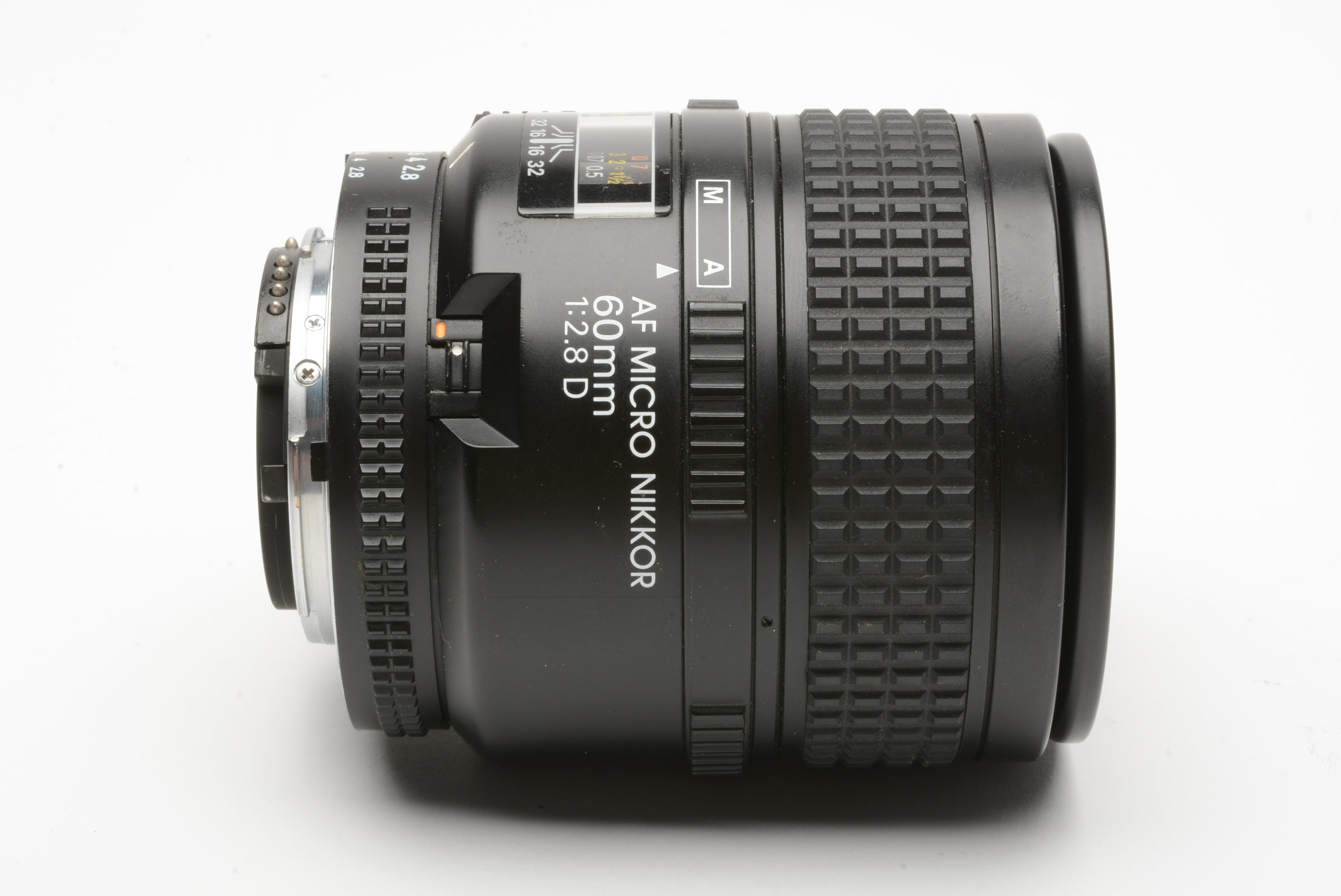 ニコン AF MICRO NIKKOR 60mm F2.8-