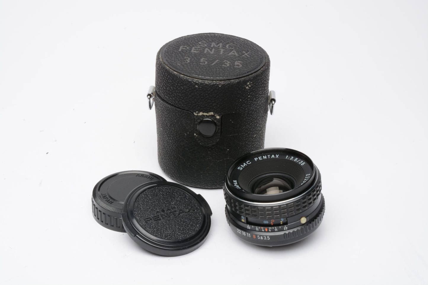 Pentax SMC 35mm F3.5 PK Mount lens, clean and sharp, w/Caps, case, Mint-