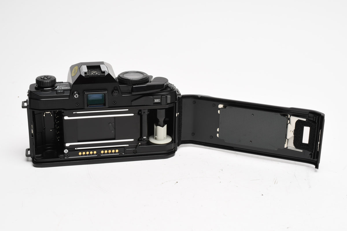 Minolta Maxxum AF 9000 35mm SLR Body w/ Strap, Manual, Tested