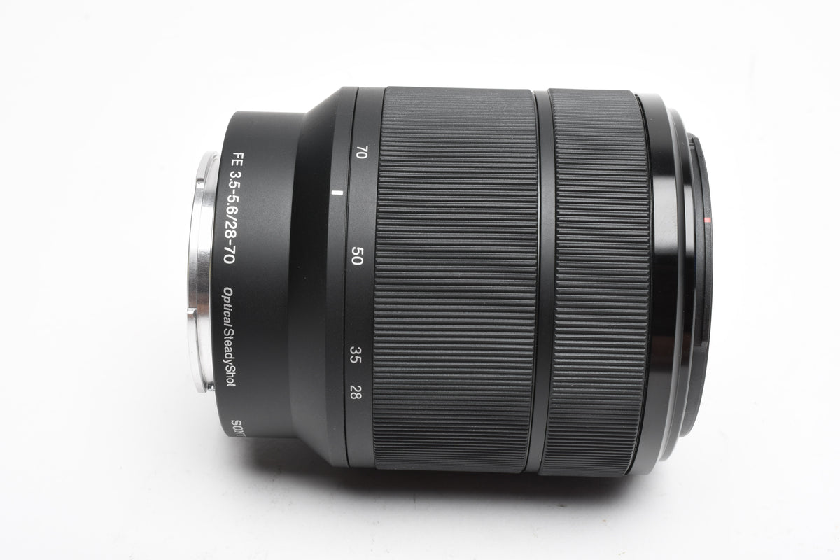 Sony FE 28-70mm f3.5-5.6 OSS E-Mount lens SEL2870, caps, hood, Very clean