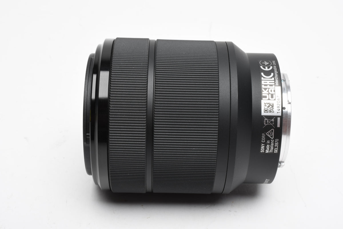 Sony FE 28-70mm f3.5-5.6 OSS E-Mount lens SEL2870, caps, hood, Very clean
