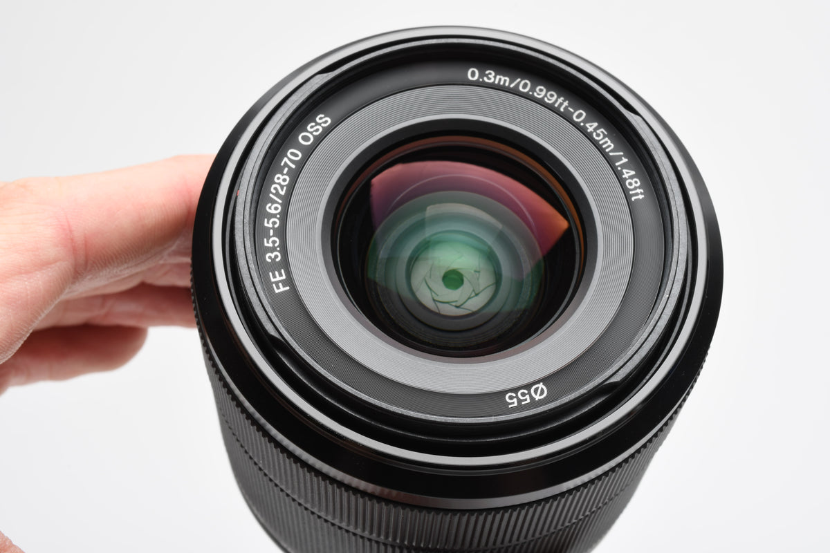 Sony FE 28-70mm f3.5-5.6 OSS E-Mount lens SEL2870, caps, hood, Very clean
