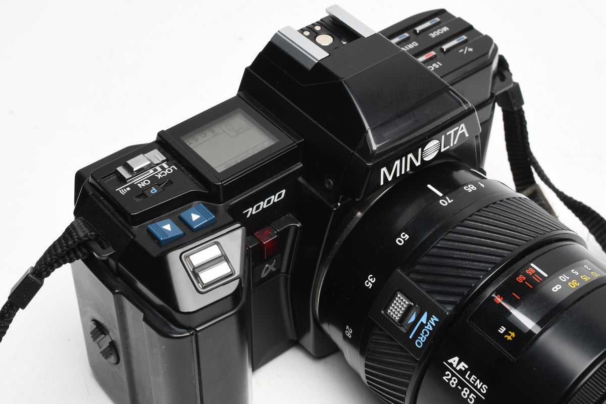 Minolta Maxxum 7000 35mm SLR w/AF 28-85mm Zoom, Strap, Case, Awesome Bundle!