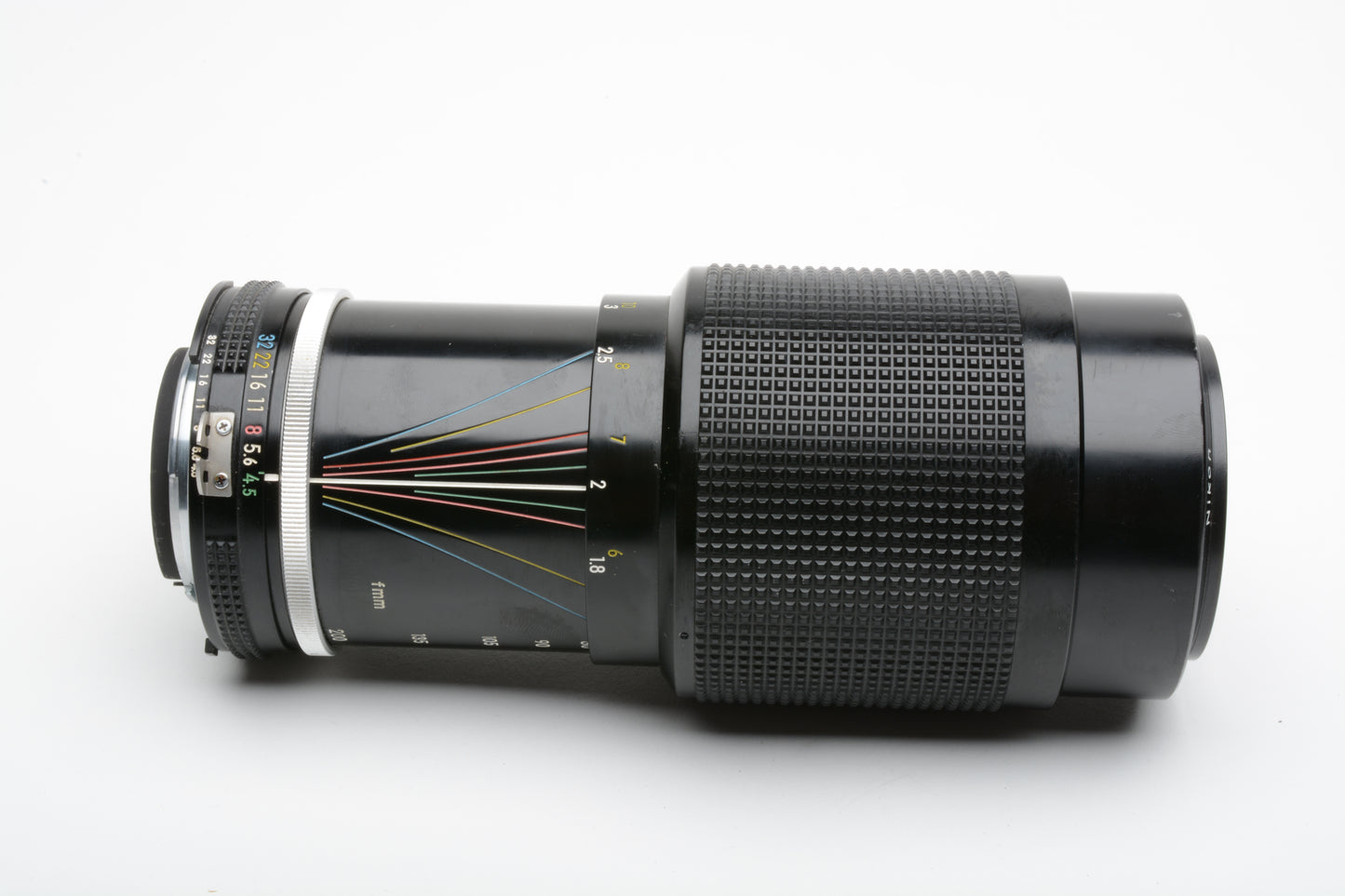 Nikon Zoom Nikkor 80-200mm f4.5 lens, L37C filter, Sharp, *Read