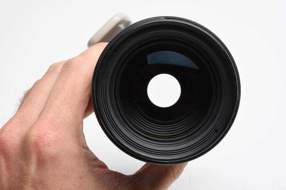 Canon EF 70-200mm f4L IS USM zoom, caps, tripod Mount, Sharp! Mint-