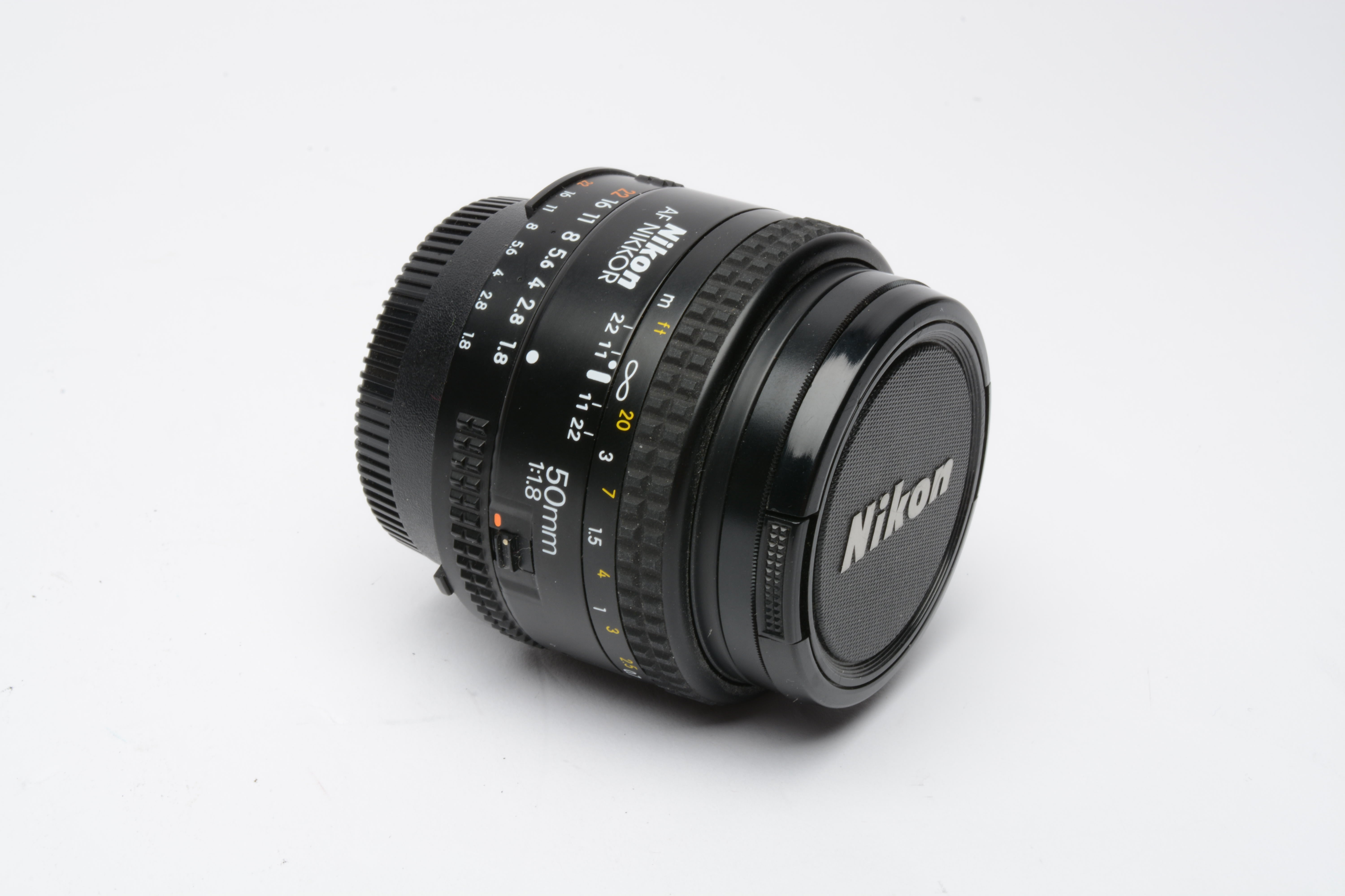 Nikon AF 50mm 1.8 lens outlet with uv filter