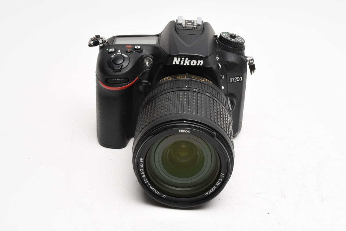 Nikon D7200 w/18-140mm VR Kit in Box Only 1514 Acts, Great!