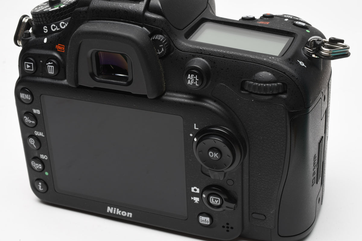 Nikon D7200 w/18-140mm VR Kit in Box Only 1514 Acts, Great!