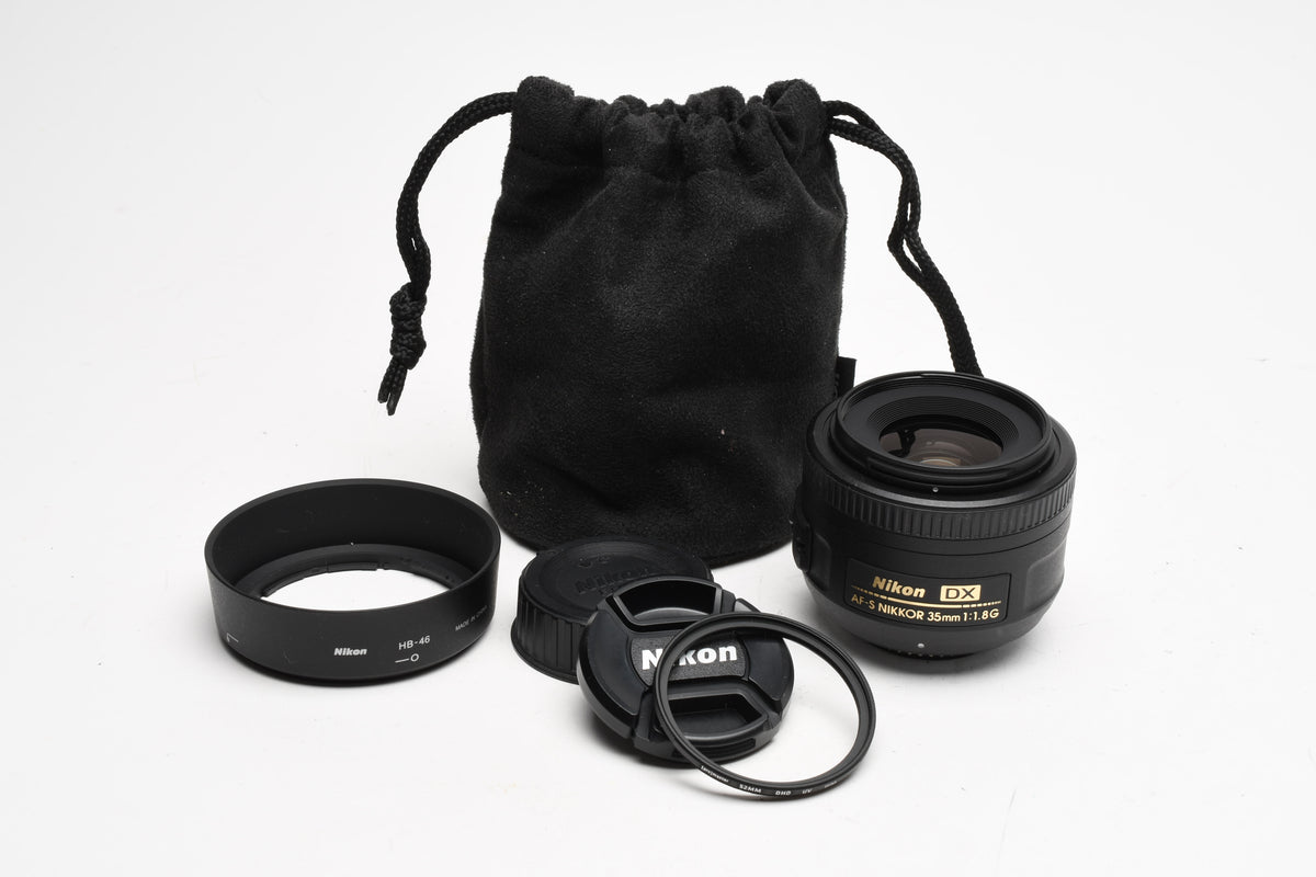 Nikon AF-S Nikkor 35mm f1.8G DX Lens w/ Hood, Pouch