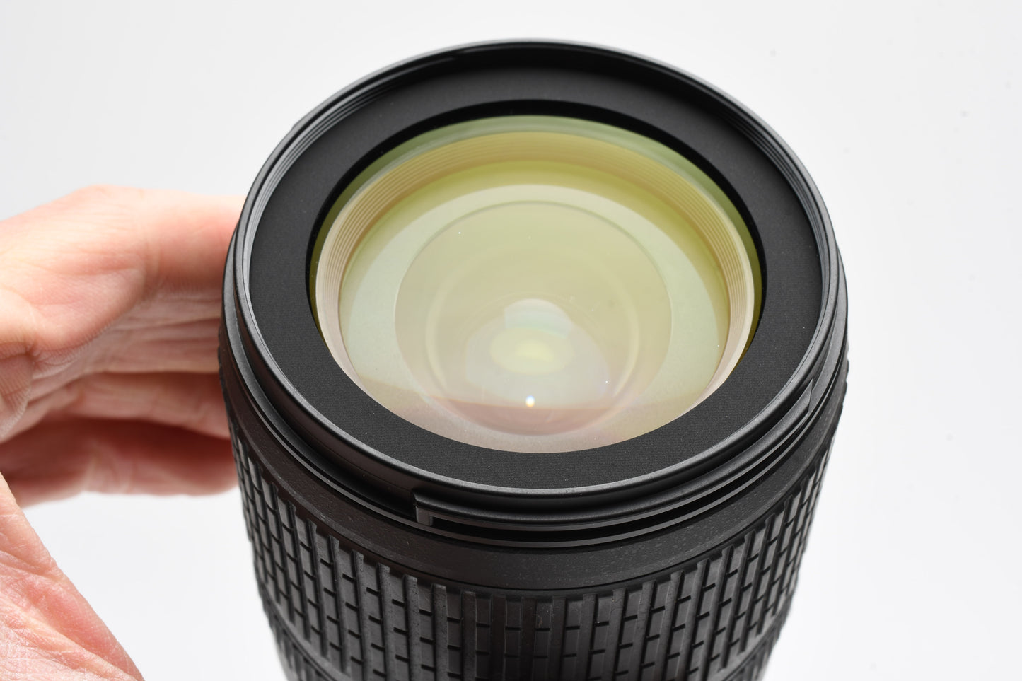 Nikon AF-S 18-105mm f3.5-5.6G ED DX VR zoom lens, caps, clean, versatile