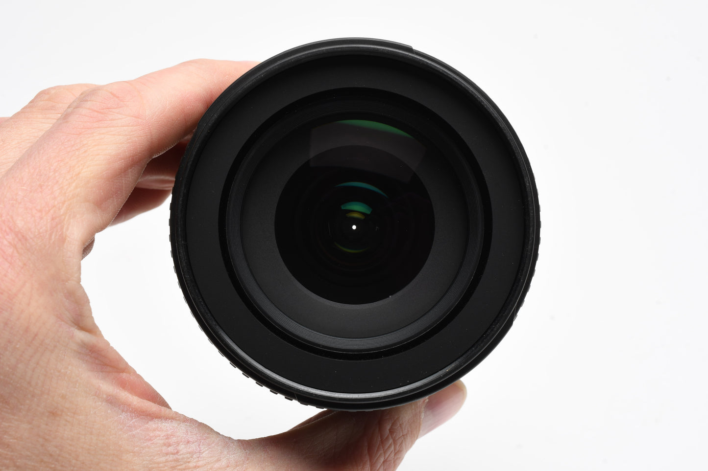 Nikon AF-S 18-105mm f3.5-5.6G ED DX VR zoom lens, caps, clean, versatile