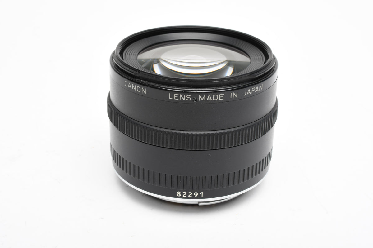 Canon EF 24mm f2.8 wide Lens, Caps, Great wide angle lens! + Pouch