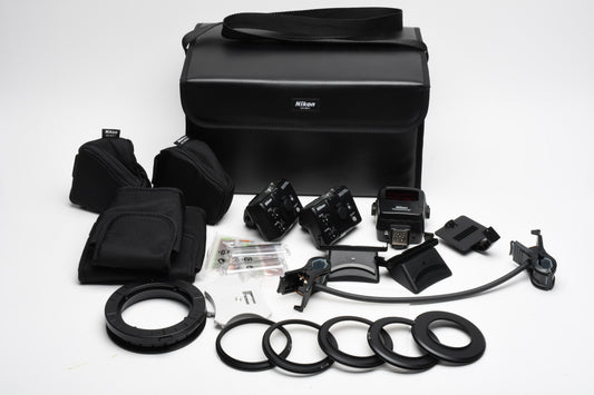 Nikon R1C1 Wireless Close Up Speedlight System, Complete in Case, Mint