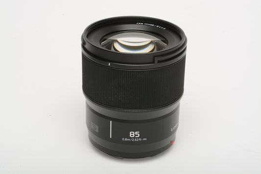 Panasonic Lumix S-S85 85mm f1.8 lens, boxed, Mint, USA Version