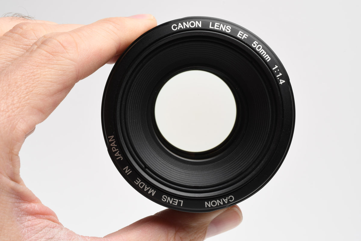 Canon EF 50mm f1.4 USM Lens w/Hood
