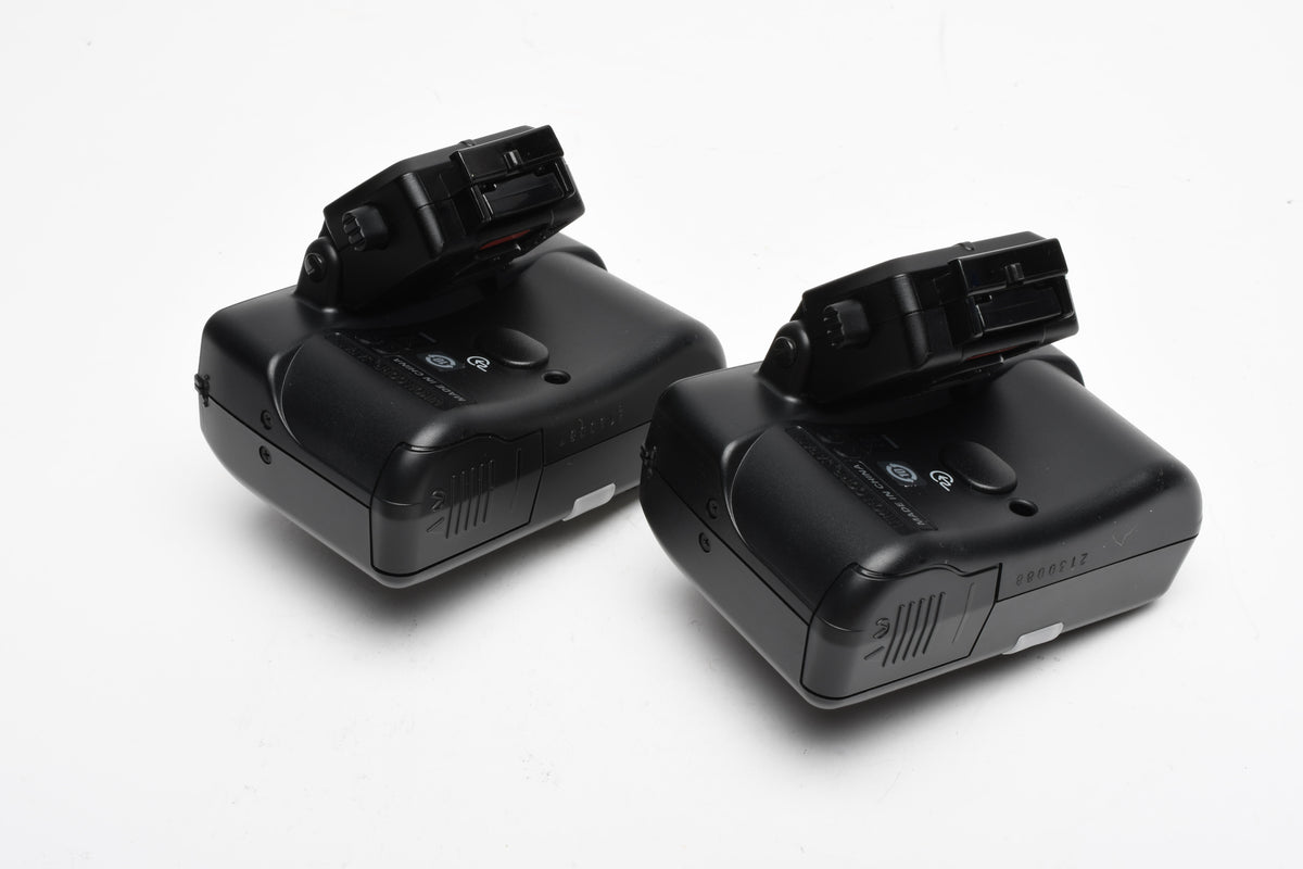 Nikon R1C1 Wireless Close Up Speedlight System, Complete in Case, Mint