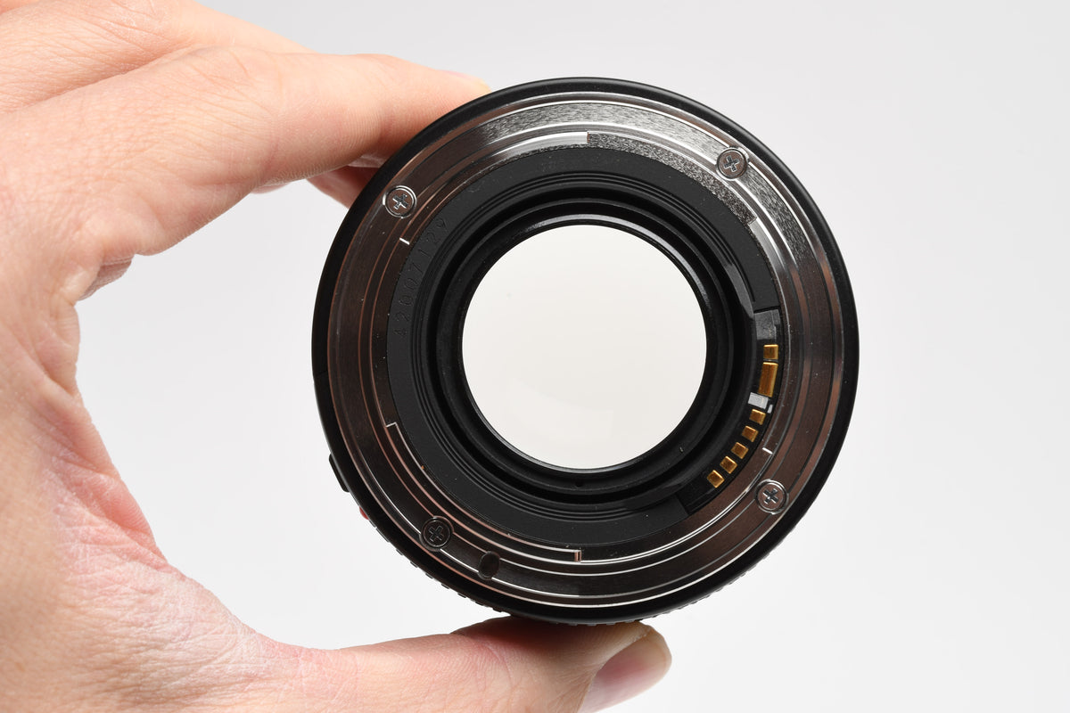 Canon EF 50mm f1.4 USM Lens w/Hood