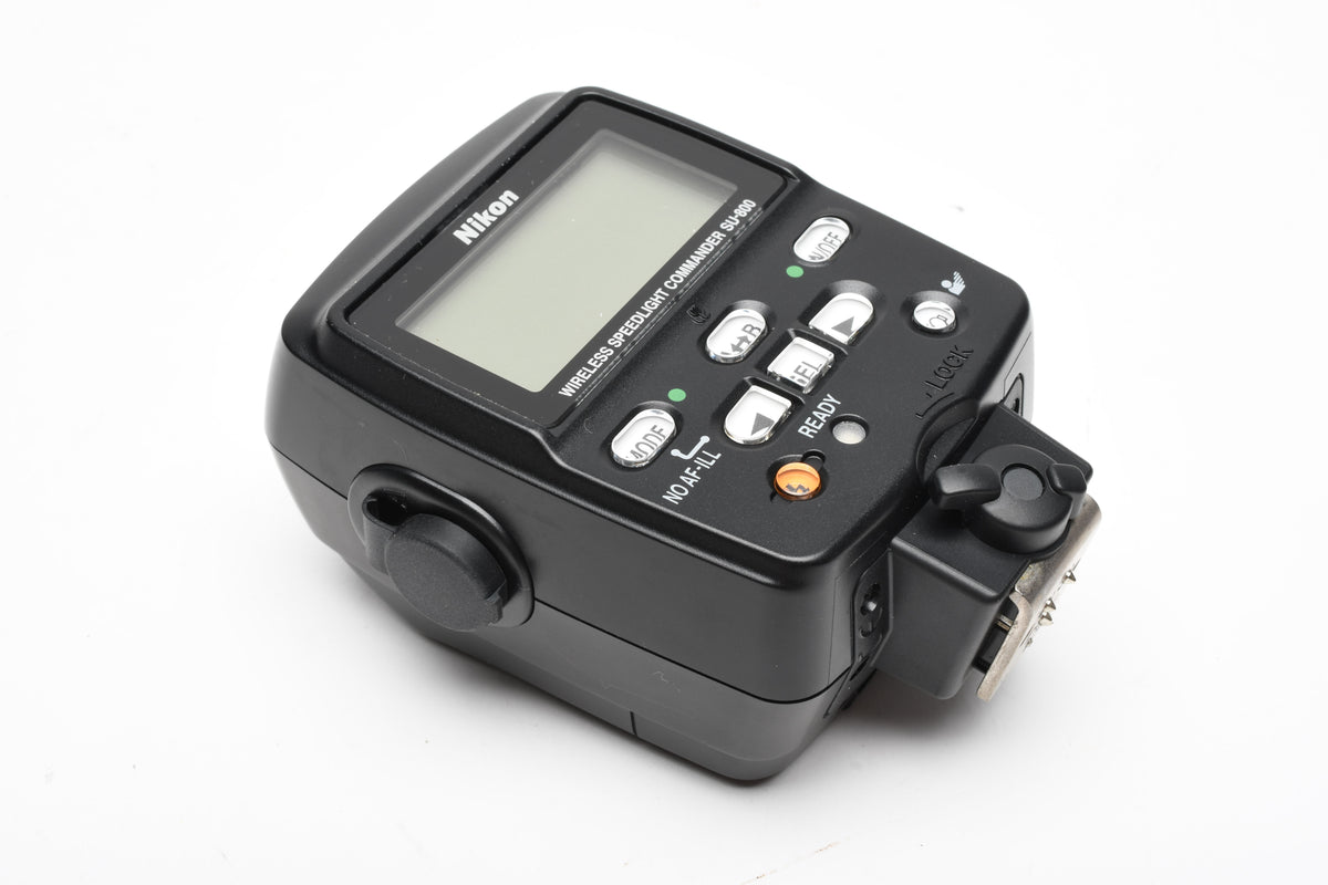 Nikon R1C1 Wireless Close Up Speedlight System, Complete in Case, Mint