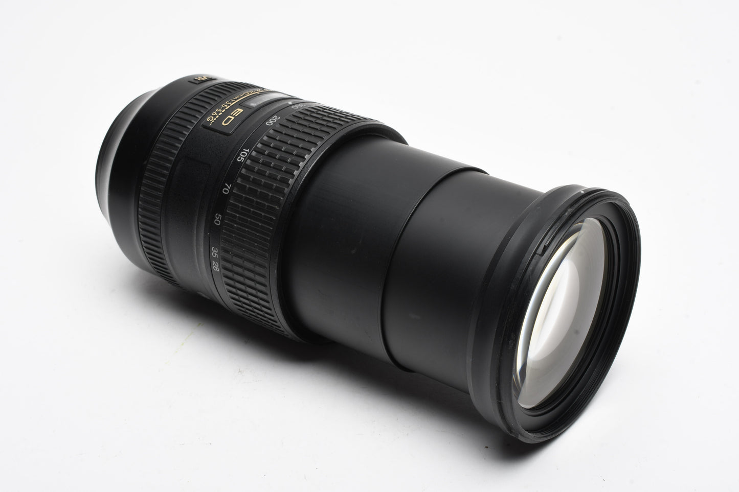 Nikon AF-S Nikkor 28-300mm f3.5-5.6G ED VR zoom, Hood, USA