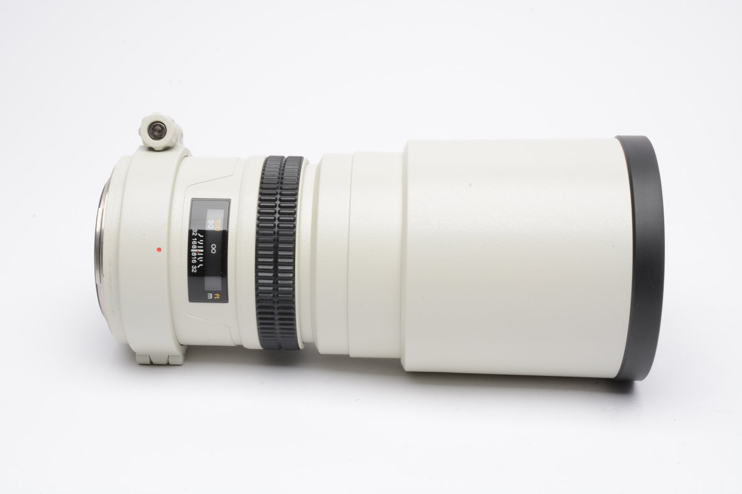 Mamiya 645 AF APO 300mm f4.5 Telephoto lens for 645 AF Mount, collar, caps, Mint-