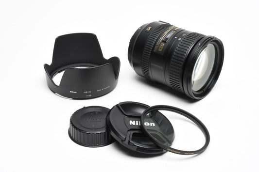 Nikon AF-S 18-200mm f3.5-5.6 GII ED VR DX zoom lens, caps, hood, UV, Mint-