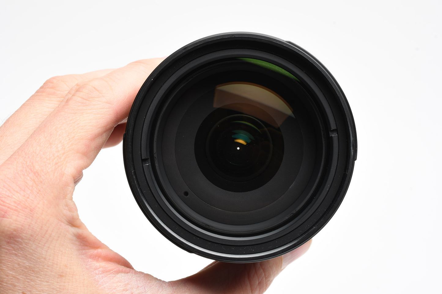 Nikon AF-S 18-200mm f3.5-5.6 GII ED VR DX zoom lens, caps, hood, UV, Mint-