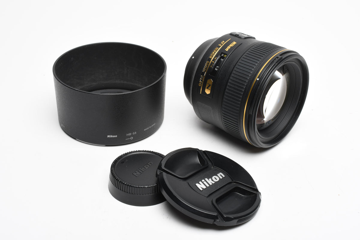 Nikon Nikkor AF-S 85mm f1.4 G Lens w/Hood, Caps, Mint-