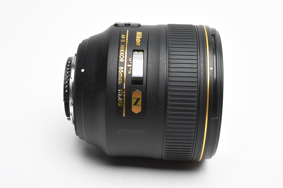 Nikon Nikkor AF-S 85mm f1.4 G Lens w/Hood, Caps, Mint-