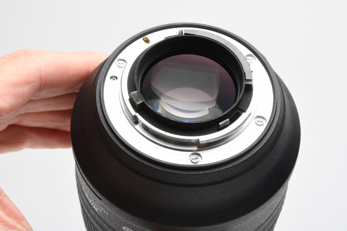 Nikon Nikkor AF-S 85mm f1.4 G Lens w/Hood, Caps, Mint-