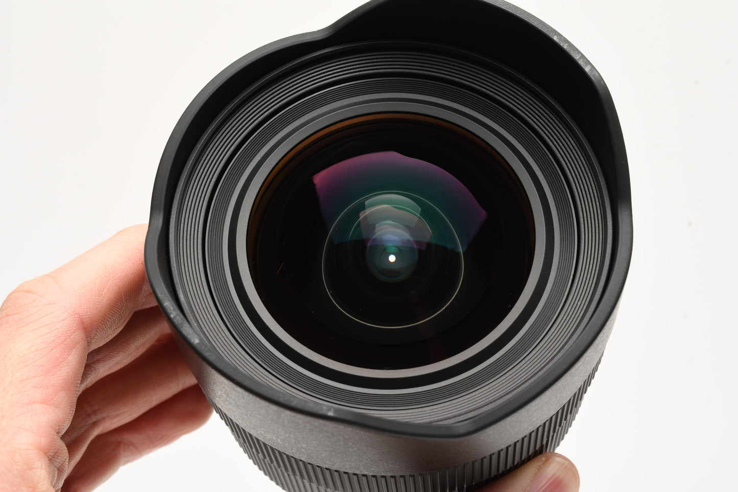 Sony FE 12-24mm f4 G zoom lens, Caps, Case, Mint-, Sharp!