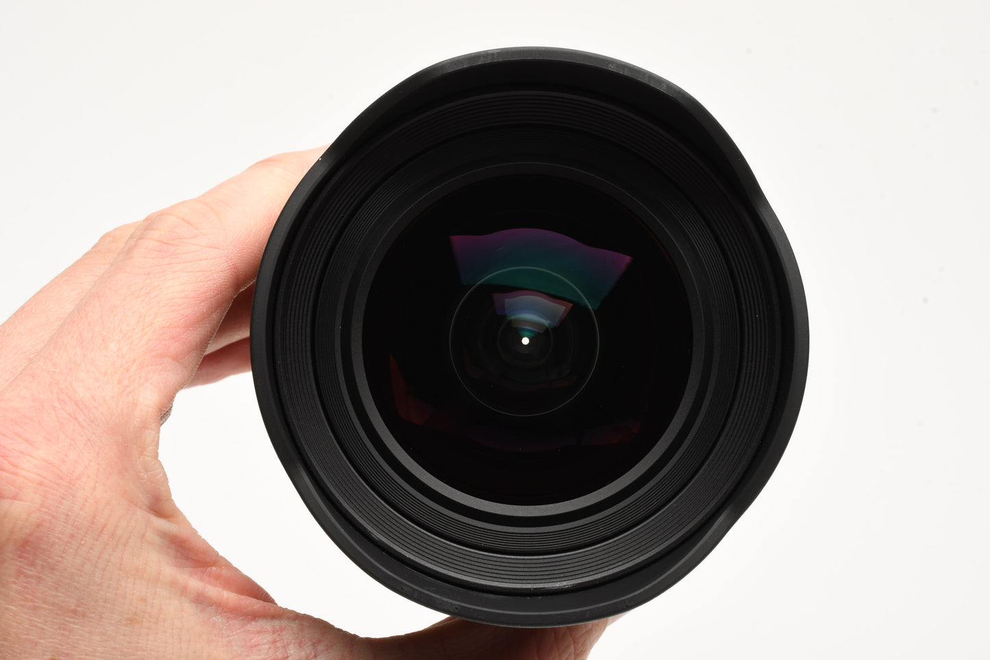 Sony FE 12-24mm f4 G zoom lens, Caps, Case, Mint-, Sharp!