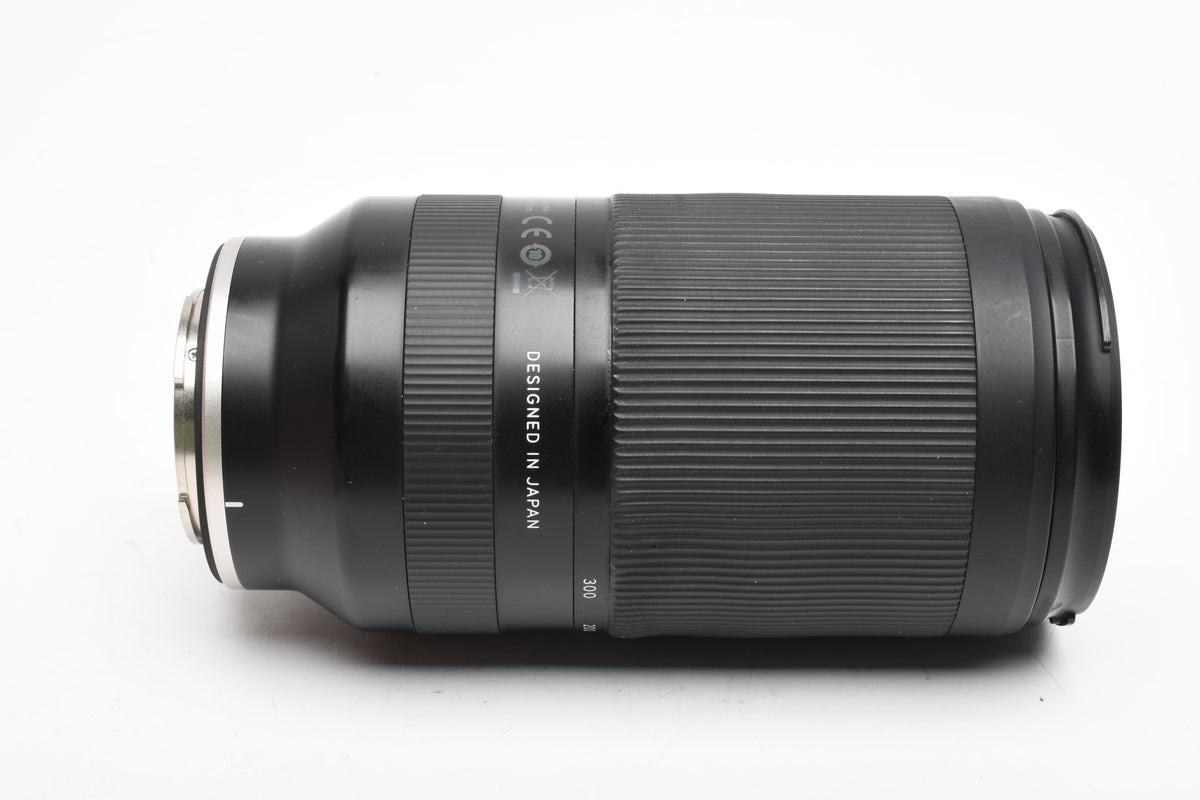 Tamron A047 70-300mm F4.5-6.3 Di III RXD For Sony E mount w/Hood, Box, USA