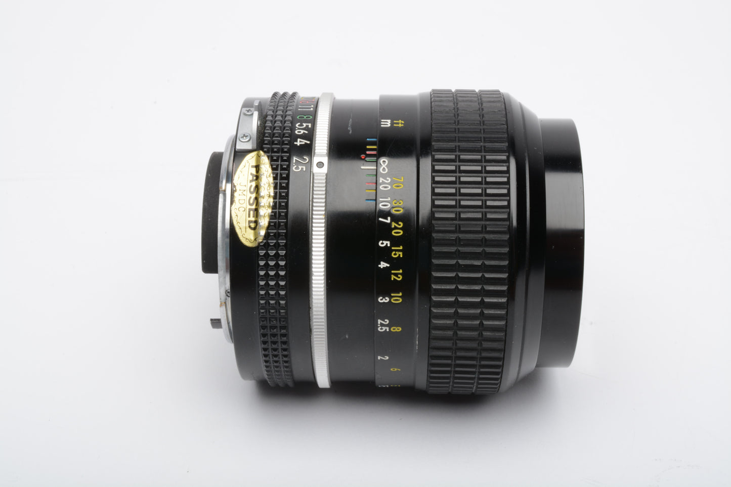 Nikon Nikkor Non-AI 105mm F2.5 Portrait Lens, caps, clean & sharp