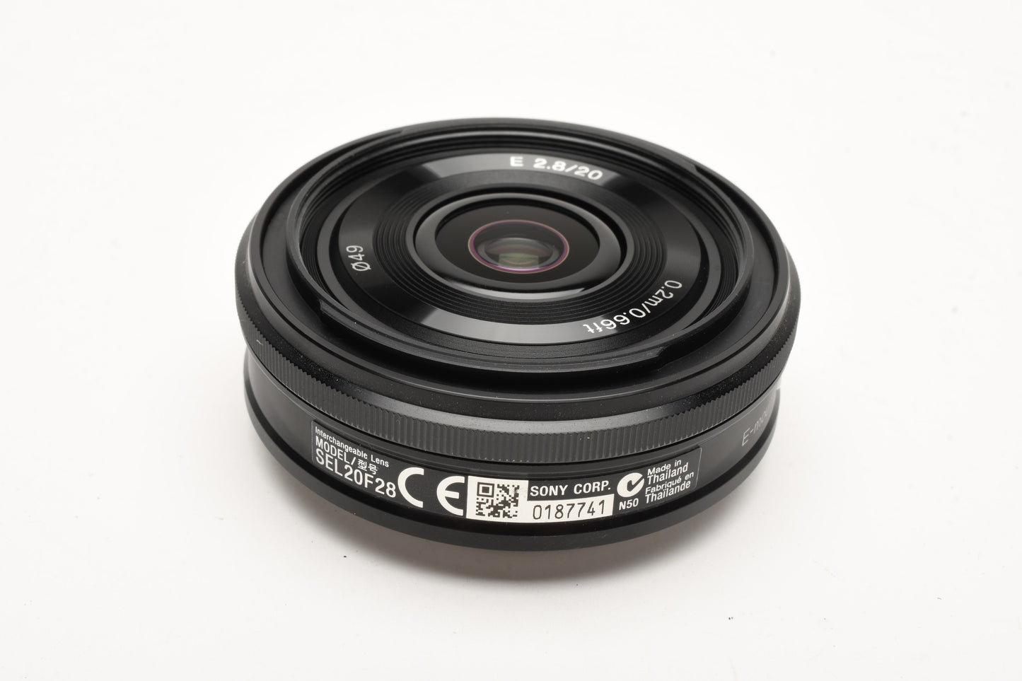 Sony E 20mm f2.8 SEL20f28, Hood, Caps, UV filter, Mint-