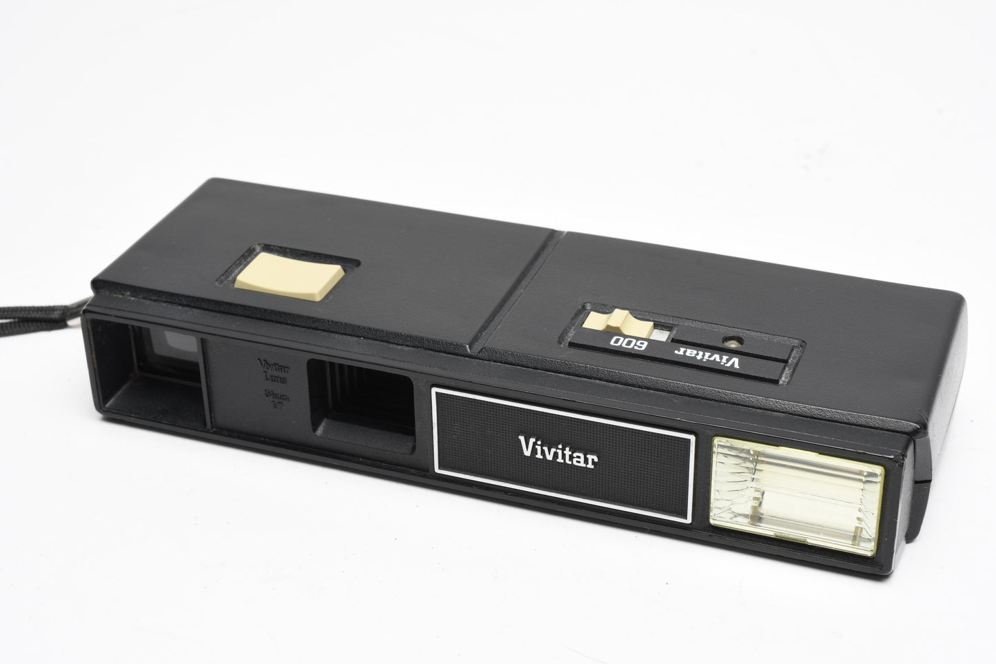 Vivitar 600 110 camera w/1X roll of film in jewel case, clean